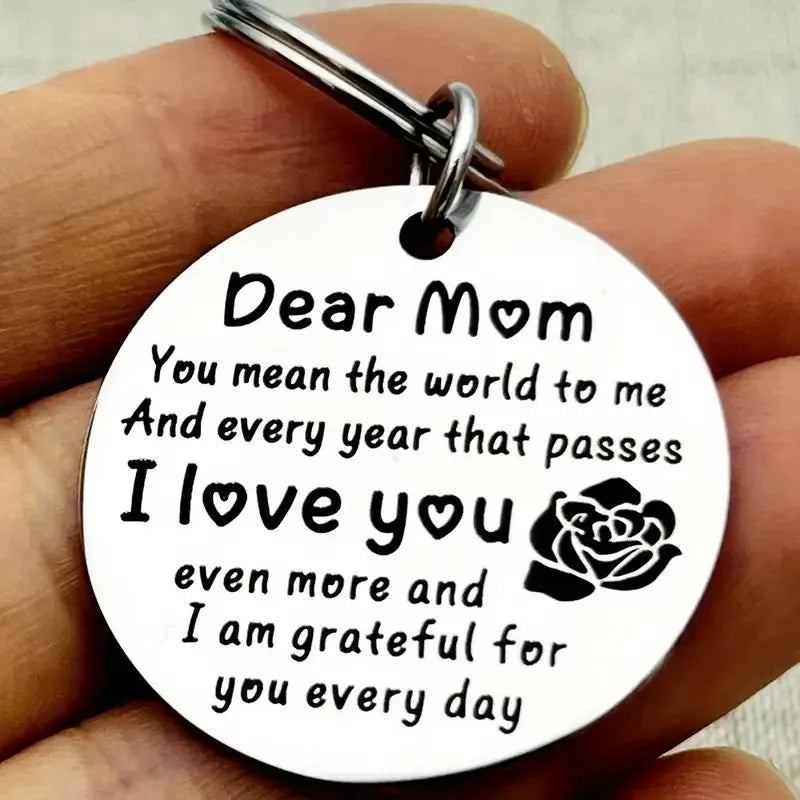 Stainless Steel “Dear Mom, I Love You” Keychain – Meaningful Gift for Mother’s Day, Birthday, Christmas, or Thanksgiving