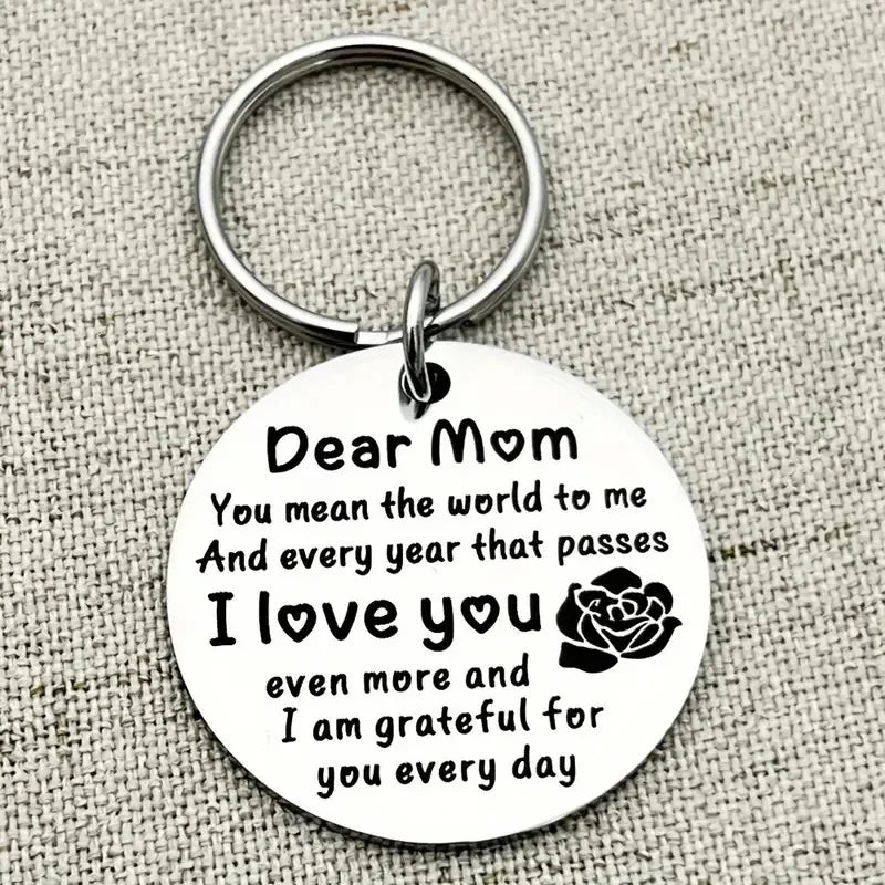 Stainless Steel “Dear Mom, I Love You” Keychain – Meaningful Gift for Mother’s Day, Birthday, Christmas, or Thanksgiving