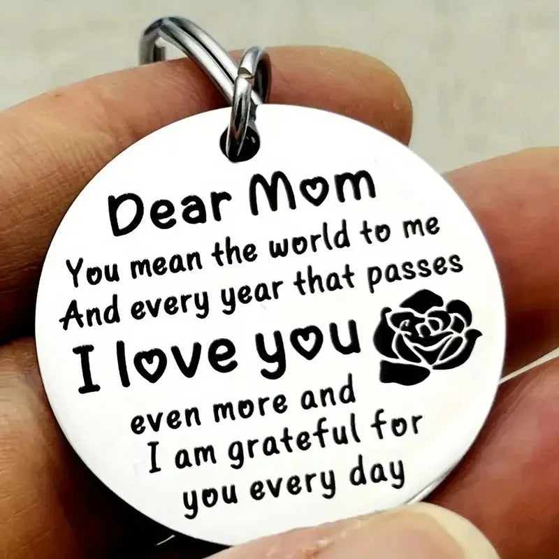 Stainless Steel “Dear Mom, I Love You” Keychain – Meaningful Gift for Mother’s Day, Birthday, Christmas, or Thanksgiving